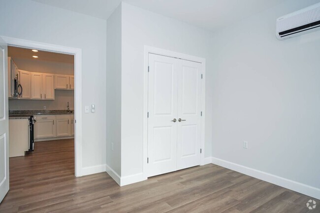 Building Photo - 491 Campbell Ave Rental