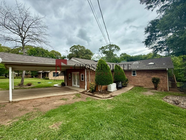 Photo - Waterfront 2 Bedroom, 2.5 Bathroom Home!