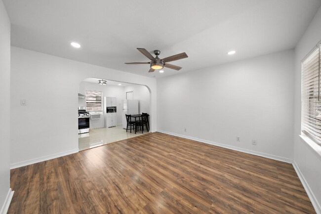 Photo - 5810 Michaux St Unidad 5810