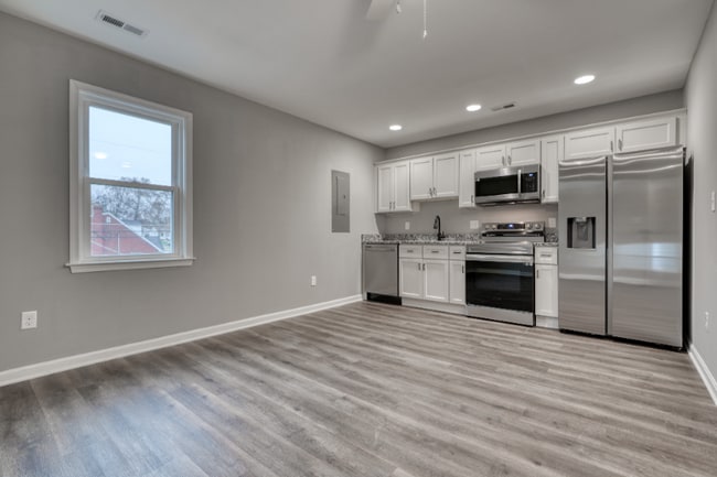 Photo - 6722 Brentwood Ave Unit 2FL