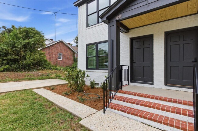 Photo - 421 E Jennings St