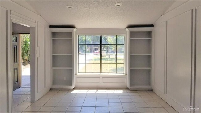 Photo - 6 Rose Ellen Dr