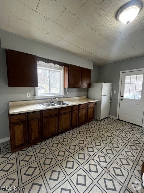 Building Photo - 155 Garfield Ave Rental