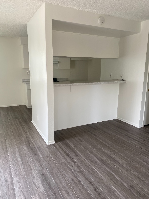 Photo - 931 N Highland St Unidad 35