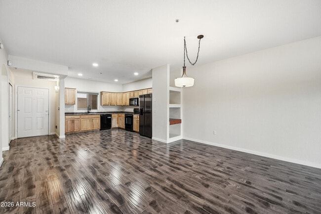 Photo - 920 E Devonshire Ave