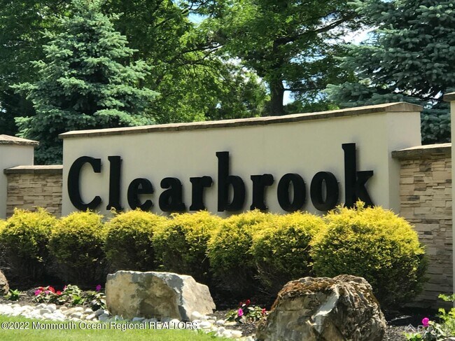 Photo - 527 Belford Rd