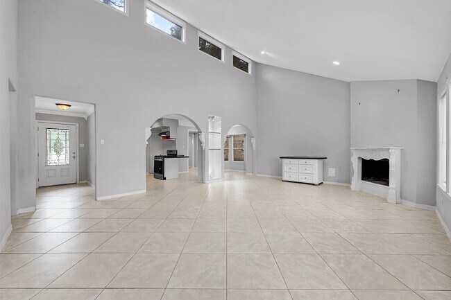 2903 Woodland Grove Dr