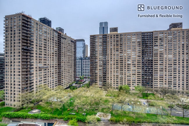 Photo - 180 Riverside Blvd Unit FL17-ID820