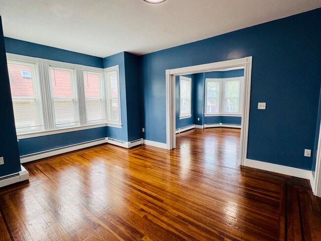 Building Photo - 61 Cypress St Unit 2