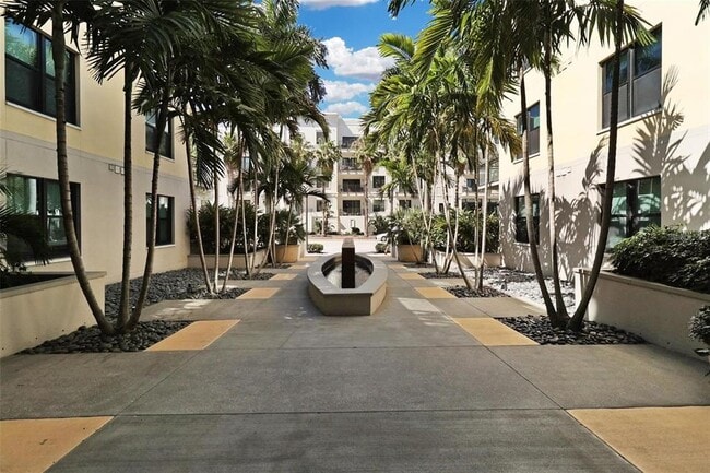 Photo - 400 4th Ave S Unidad 301