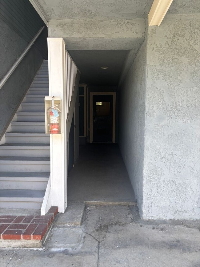 Photo - 10822 Hartsook St Unit 1