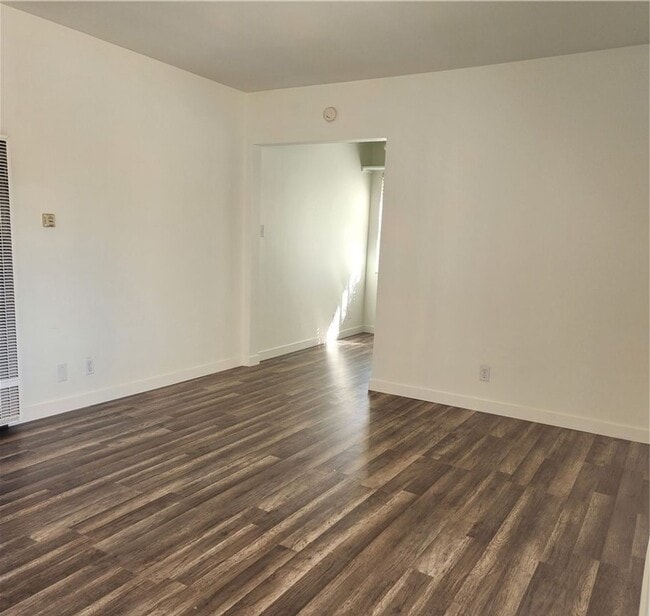 Photo - Welcome Home || Apply Now