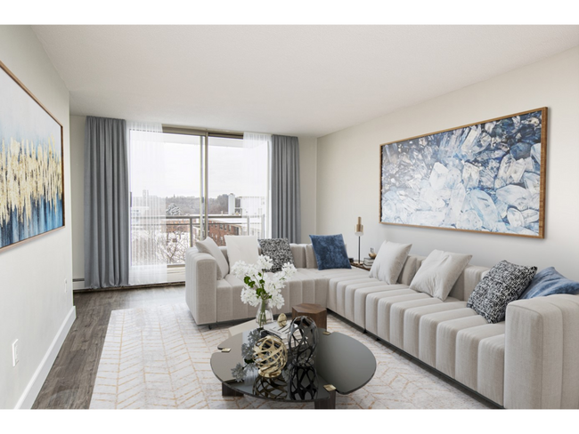 Photo - 27-40 Vanier Drive