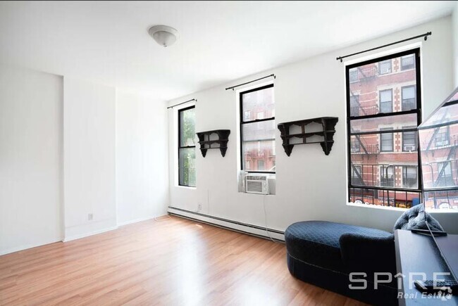Building Photo - 2 bedroom in NEW YORK NY 10009 Unit 3 Rental