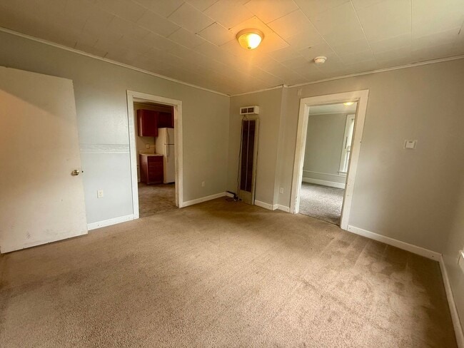 Photo - 2411-2415 Gowen St Unit 2411