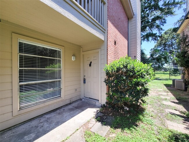 Photo - 13611 Ravensway Dr Unit B
