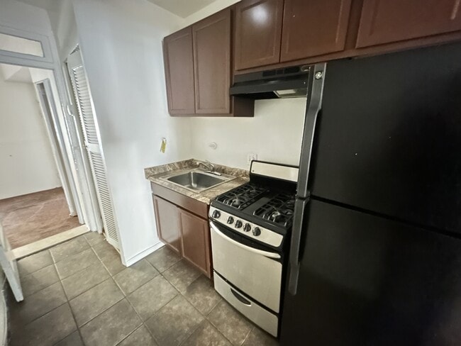 Photo - 1601 18th St SE