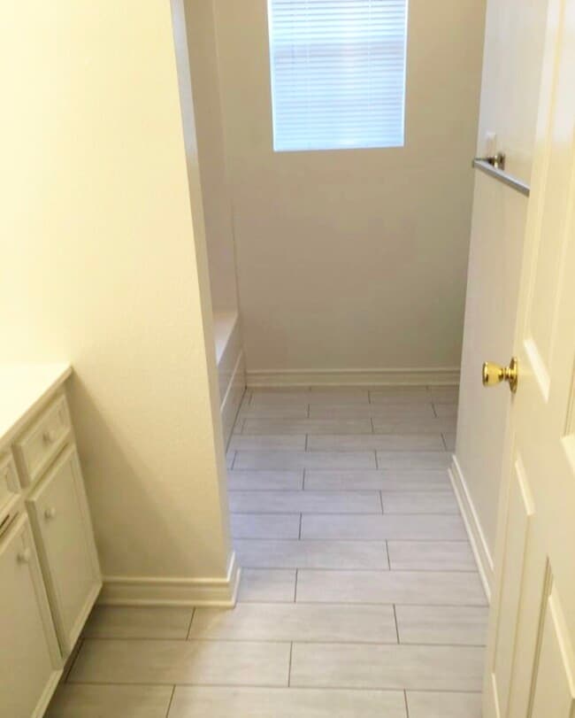 Building Photo - 320 N 8th St Unit 324 N 8th St Rental