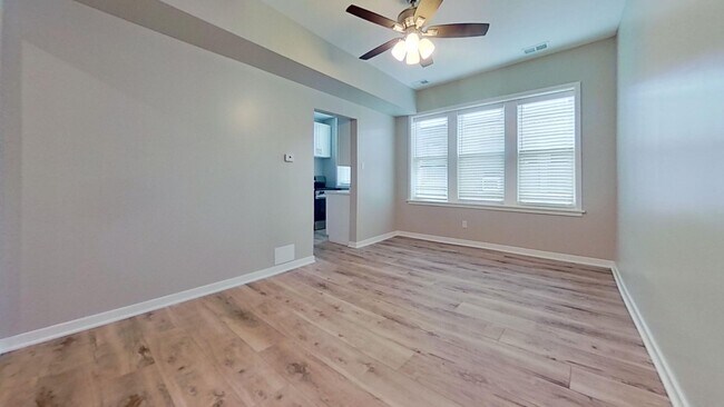 Photo - 1331-41 W. Addison