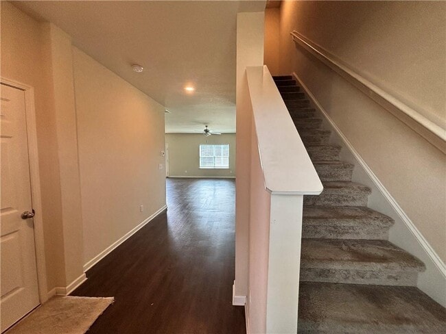 160 Innis Brk Cir SW