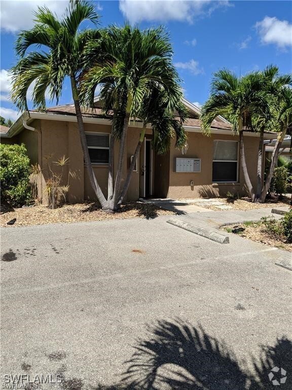 Building Photo - 4234 SE 19th Pl Unit E Rental