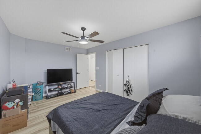 Photo - 541 Heritage Dr