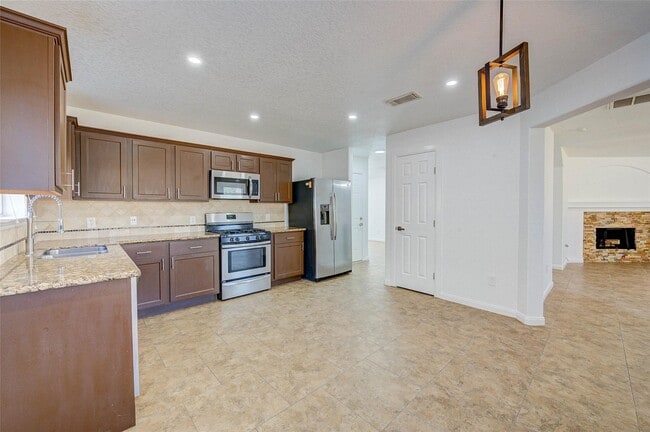 Photo - 1403 High Thicket Ct