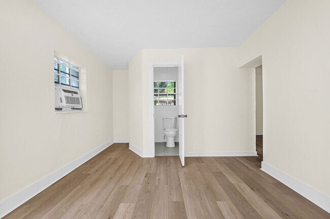 Photo - 45 NW 48th St Unit 3