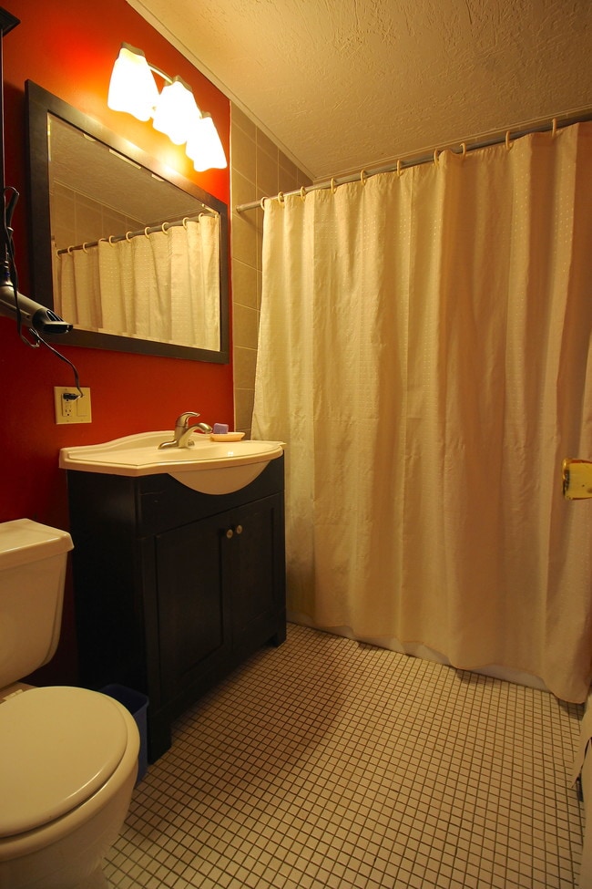 Photo - 1734 Commonwealth Avenue