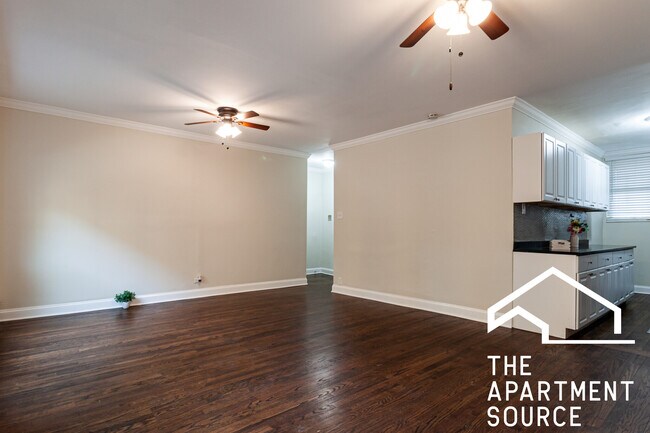 Photo - 732 W Roscoe St Unit 1N