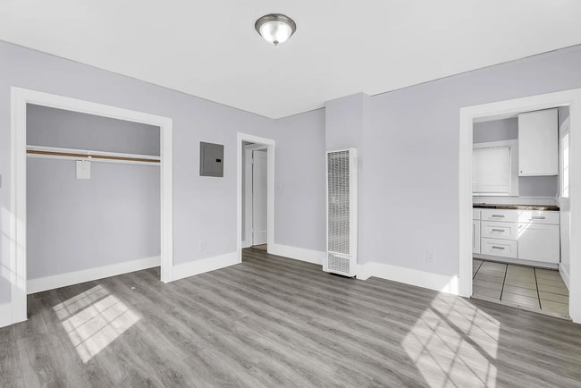 Photo - 840 55th St Unit 1