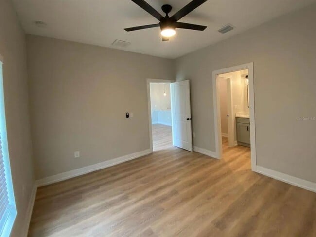 Photo - 10524 Pendleton Ave