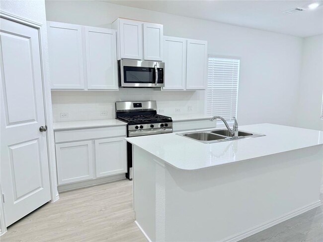 Photo - 1220 Acorn Oak Dr