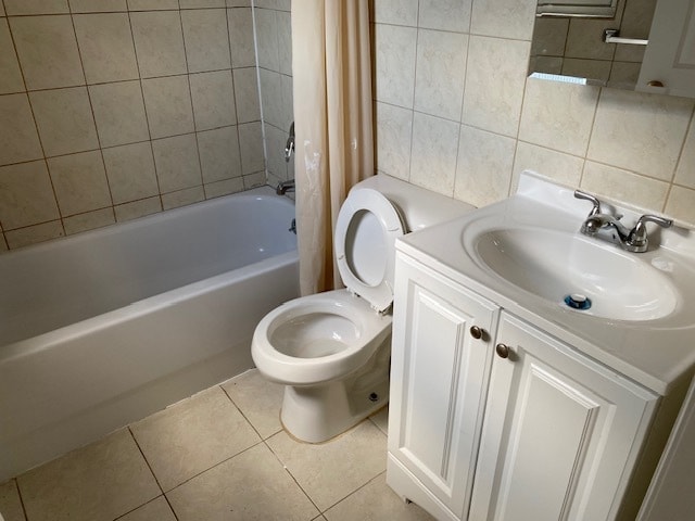 Baño principal - 17205 Highland Ave
