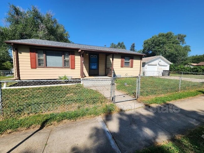 Photo - 3701 Lewis Ave