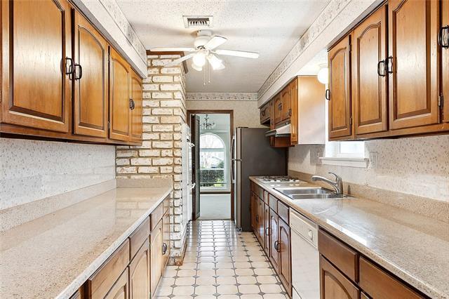 Photo - 1304 Pecan Ave