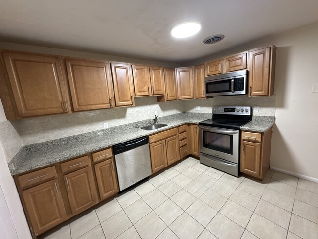 Photo - 111 Babcock St Unit 28