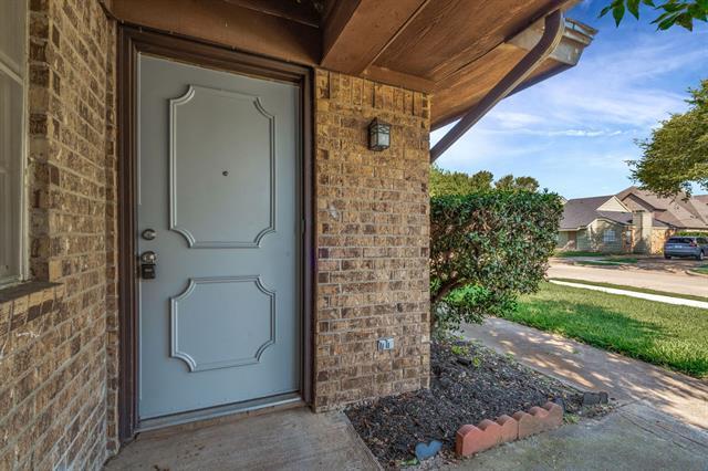 Photo - 808 Windcrest Dr