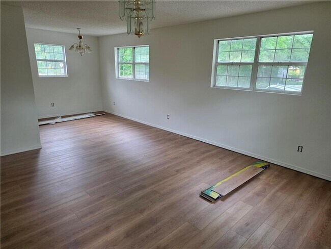 Photo - 72475 Jasmine St