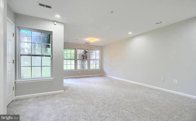 Photo - 9863 Decatur Rd