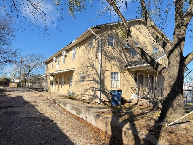 Photo - Bright, Efficient Apartment with Section 8 Acceptance Unidad Apt. 8