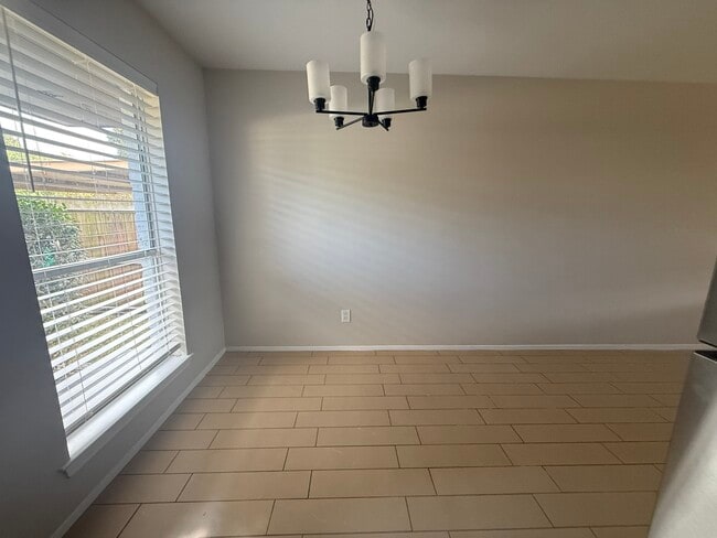 Photo - 510 Witter St