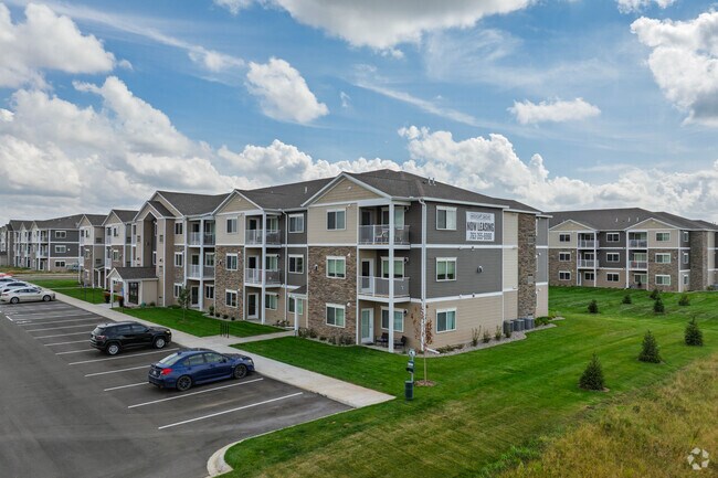 Hickory Grove Apartments