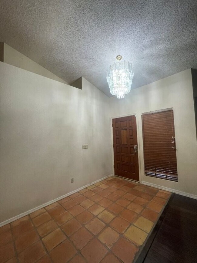 Photo - 6049 W Grandview Rd