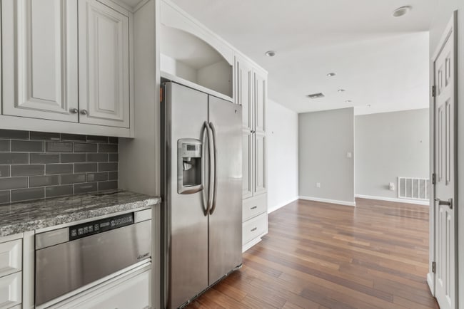 Photo - 4200 N Miller Rd Unit 428