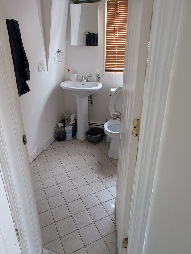 Photo - 719 Birch St Unidad C