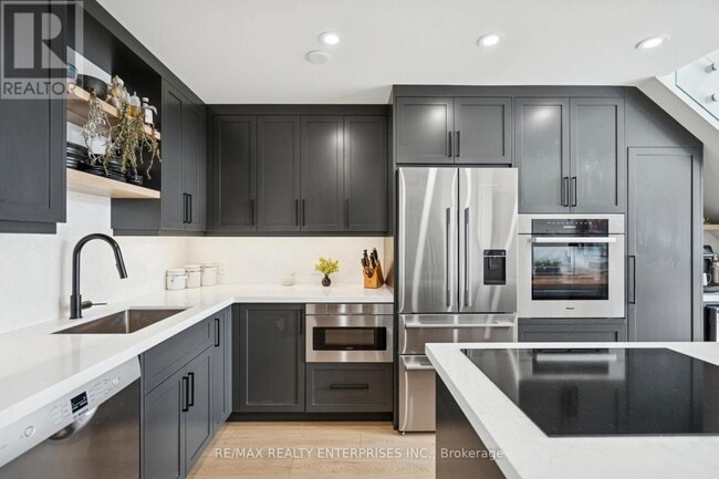 Photo - 185 Robinson St Unité PH08