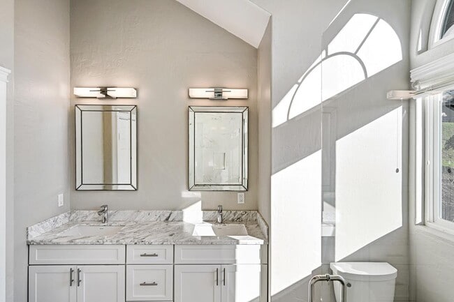 Photo - 3817 Naughton Ave