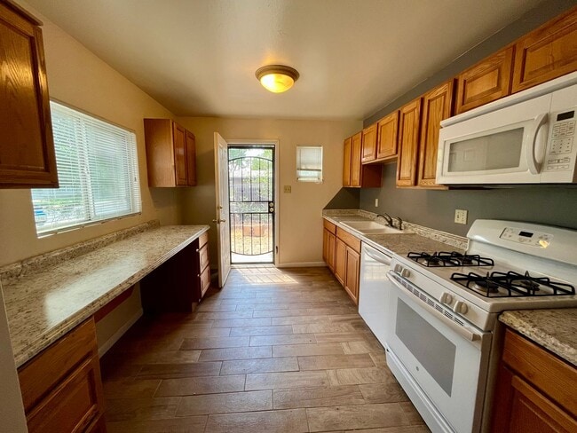 Photo - Cozy 2 Bedroom 1 Bathroom Home In The NE!