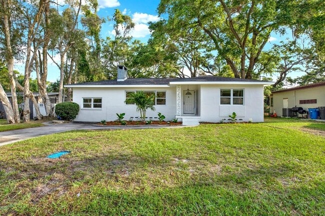 Photo - 1352 Parkwood St House